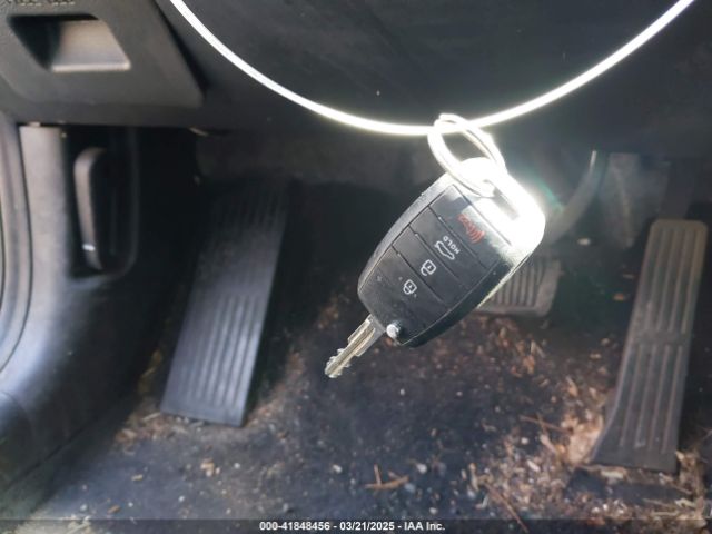 3KPFK4A70JE235109 KIA FORTE LX