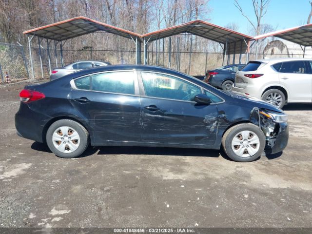 3KPFK4A70JE235109 KIA FORTE LX