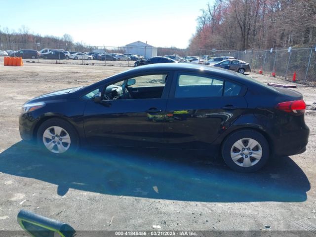 3KPFK4A70JE235109 KIA FORTE LX