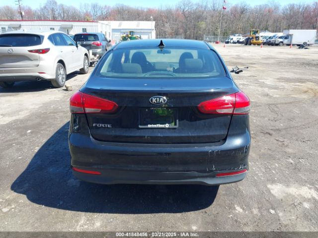 3KPFK4A70JE235109 KIA FORTE LX