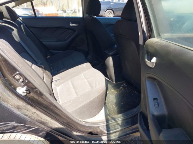 3KPFK4A70JE235109 KIA FORTE LX