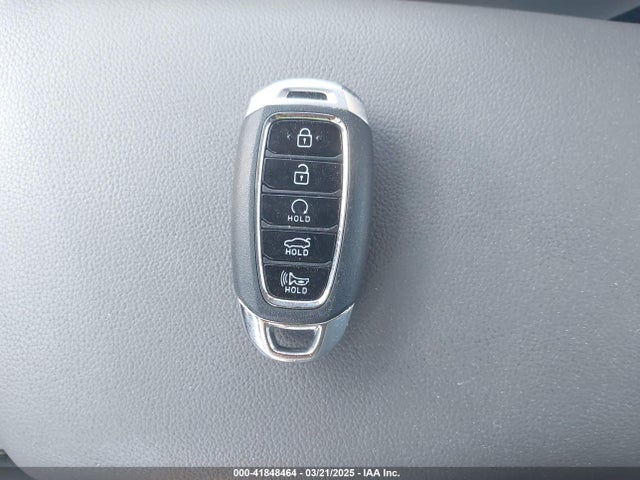 5NPLM4AG5MH046517 Hyundai ELANTRA SEL