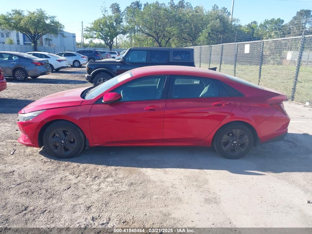 5NPLM4AG5MH046517 Hyundai ELANTRA SEL