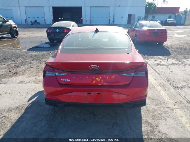 5NPLM4AG5MH046517 Hyundai ELANTRA SEL