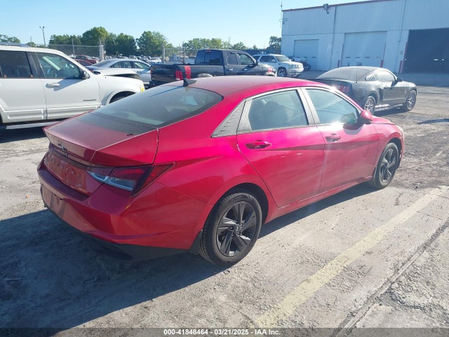 5NPLM4AG5MH046517 Hyundai ELANTRA SEL