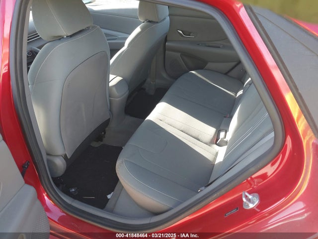 5NPLM4AG5MH046517 Hyundai ELANTRA SEL