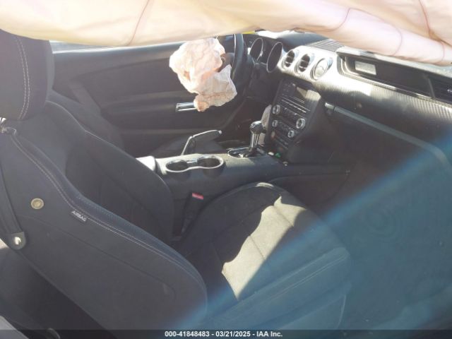 1FA6P8AM3F5361567 Ford Mustang V6
