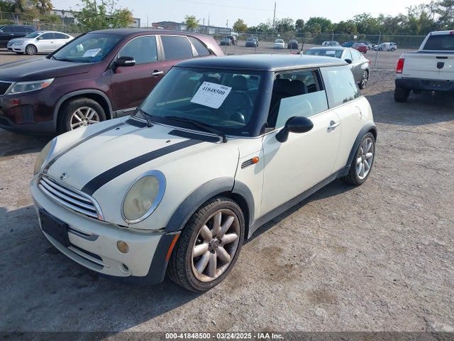 2006 MINI COOPER WMWRC33596TK73174 Photo 5