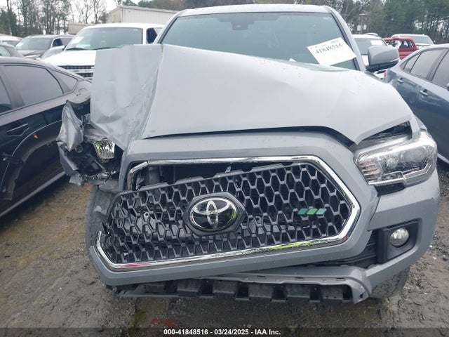 3TMCZ5AN4JM159127 Toyota Tacoma Trd Off Road