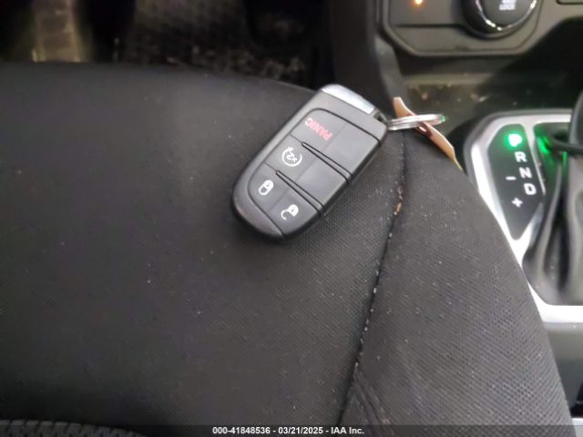 ZACCJBBB9JPH50996 Jeep Renegade Altitude 4x4