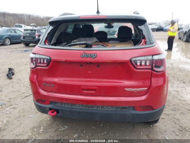 3C4NJDDB2JT441865 Jeep Compass Trailhawk 4x4