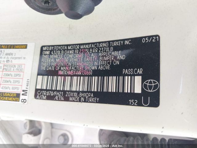 NMTKHMBX4MR130660 Toyota C-HR LE