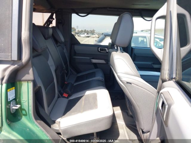 1FMDE5DH2NLB04197 Ford Bronco Black Diamond