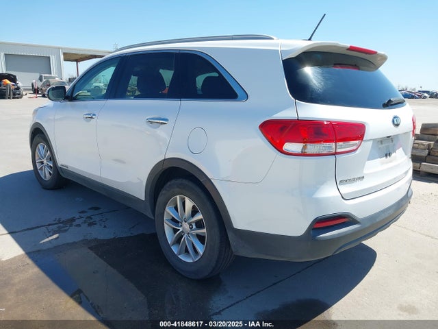 5XYPGDA50GG141084 KIA Sorento 3.3l Lx