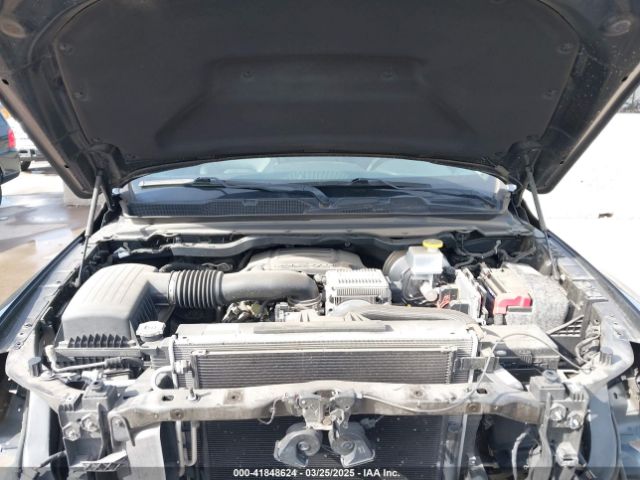 1C6RREDT7KN635423 RAM 1500 Laramie  4x2 6'4 Box