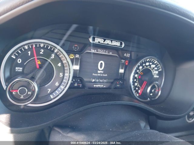 1C6RREDT7KN635423 RAM 1500 Laramie  4x2 6'4 Box