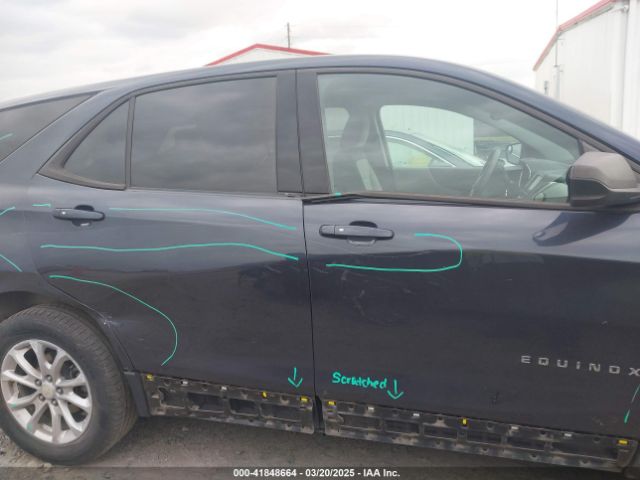 3GNAXHEV2KL237136 Chevrolet EQUINOX LS