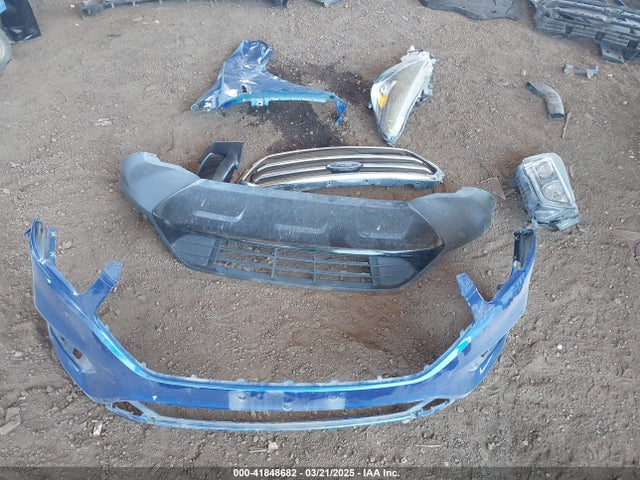 1FMCU9GDXJUA92416 Ford ESCAPE SE