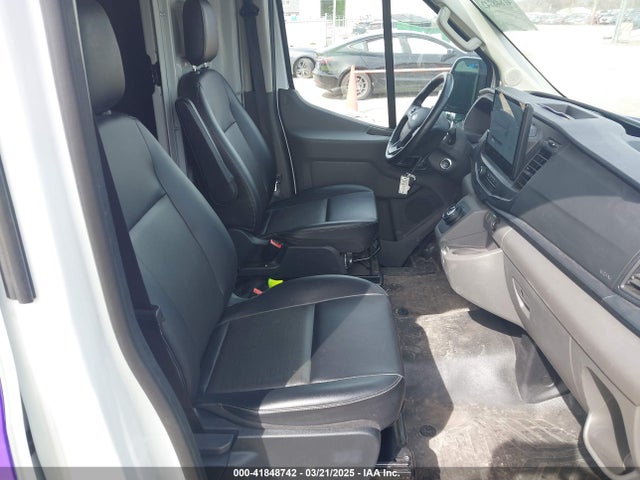 1FTBW9CK7NKA13073 Ford E-transit-350