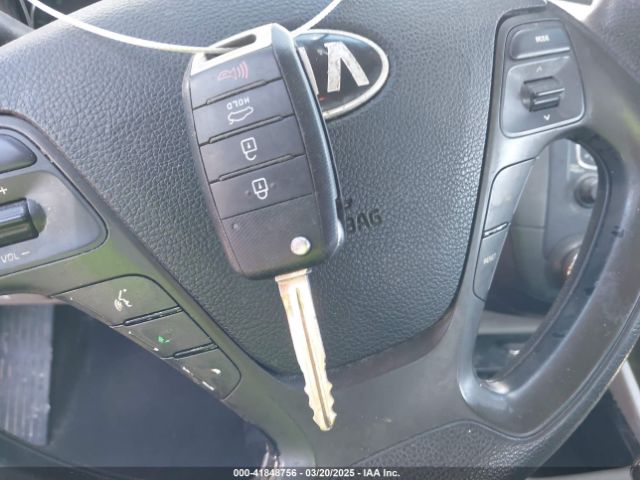 KNAFK4A6XG5539136 KIA FORTE LX