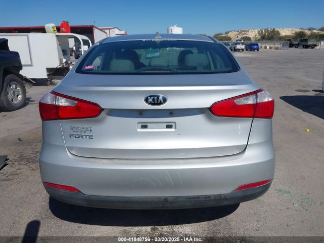KNAFK4A6XG5539136 KIA FORTE LX