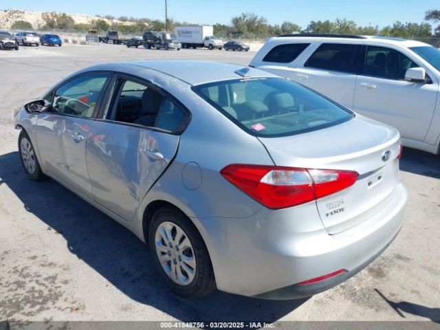 KNAFK4A6XG5539136 KIA FORTE LX