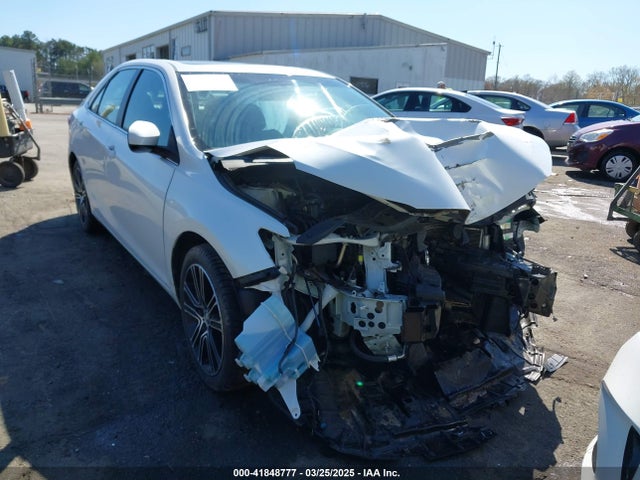 4T1BF1FK9GU173682 Toyota CAMRY SE