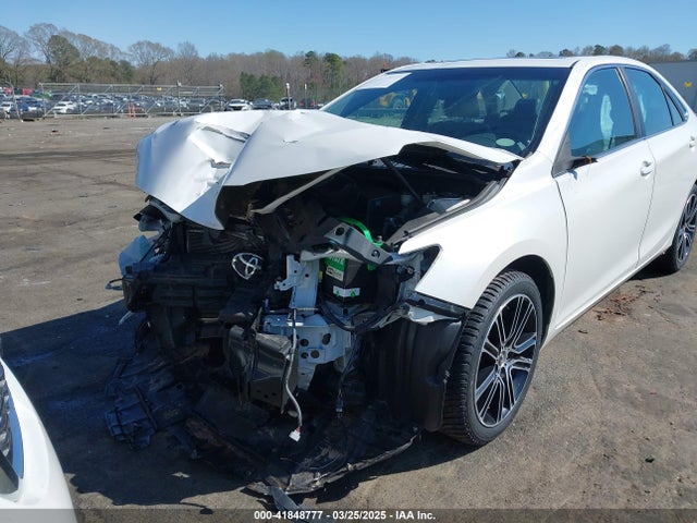 4T1BF1FK9GU173682 Toyota CAMRY SE