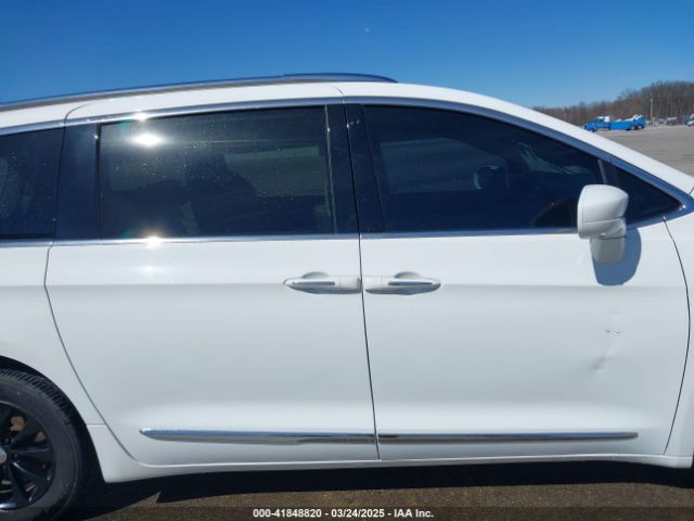 2C4RC1EG3JR354886 Chrysler Pacifica Touring L Plus