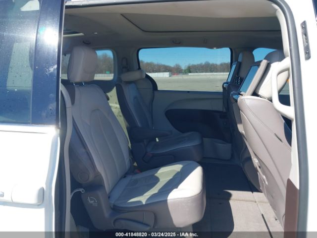 2C4RC1EG3JR354886 Chrysler Pacifica Touring L Plus