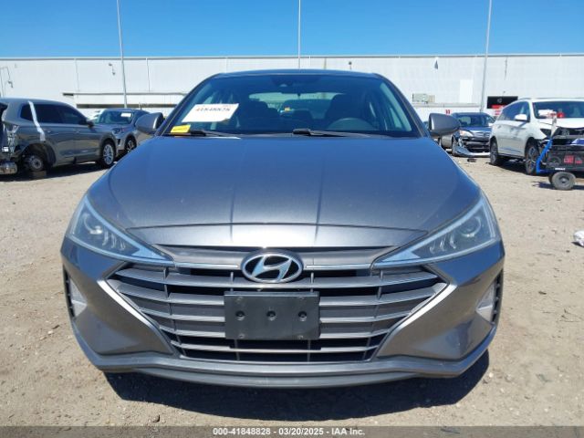 5NPD84LF1KH457469 Hyundai ELANTRA SEL