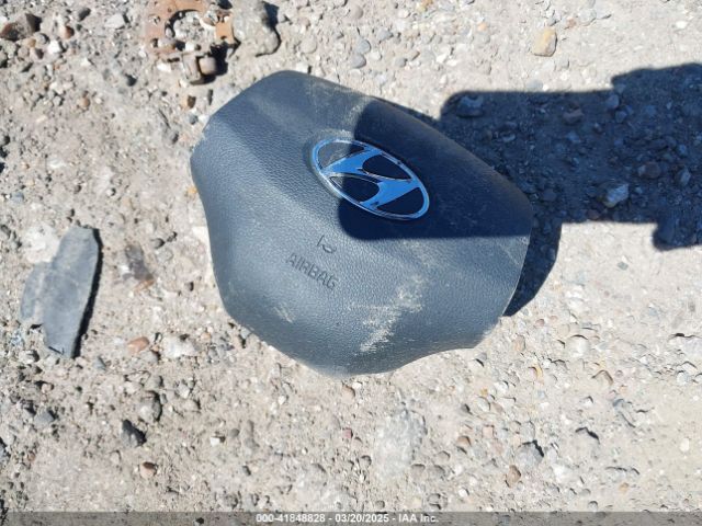 5NPD84LF1KH457469 Hyundai ELANTRA SEL