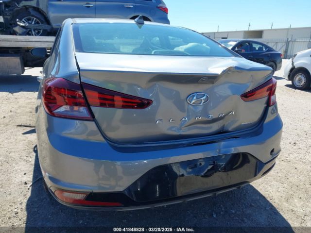 5NPD84LF1KH457469 Hyundai ELANTRA SEL