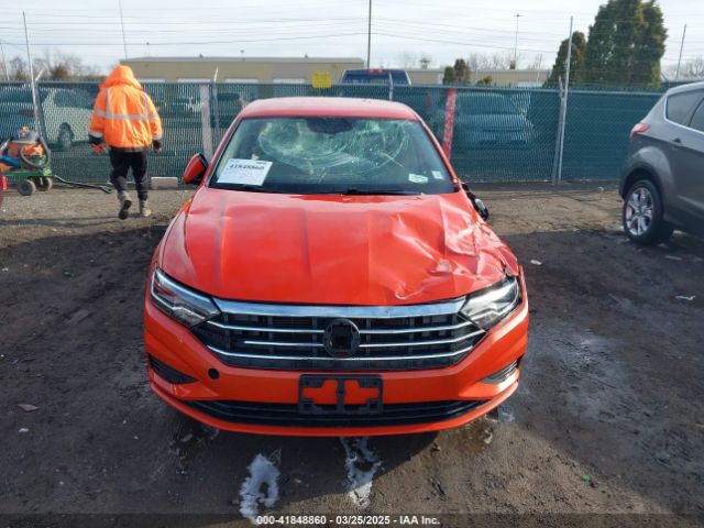 3VWN57BU0KM174678 Volkswagen Jetta 1.4t S