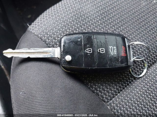 3KPFK4A70JE245753 KIA FORTE LX