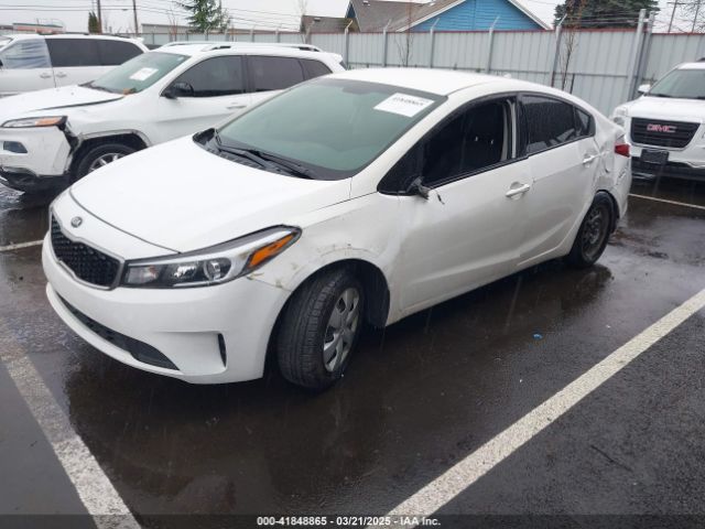 3KPFK4A70JE245753 KIA FORTE LX
