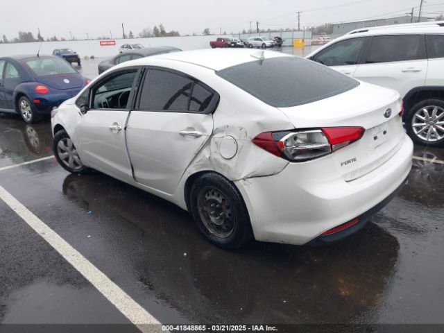 3KPFK4A70JE245753 KIA FORTE LX