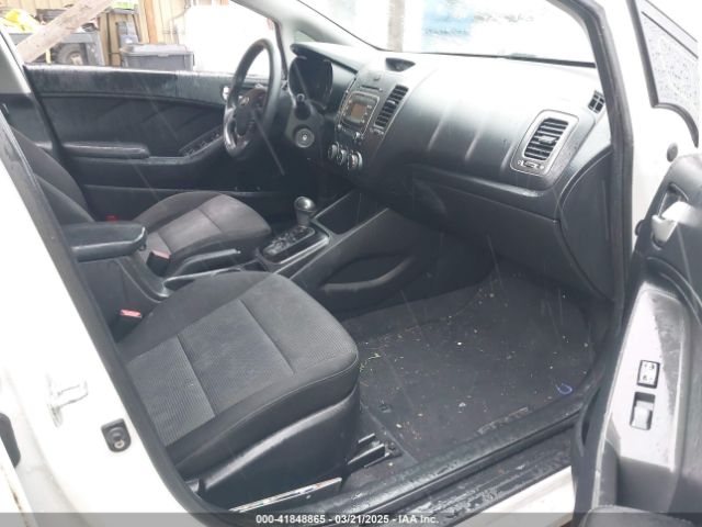 3KPFK4A70JE245753 KIA FORTE LX