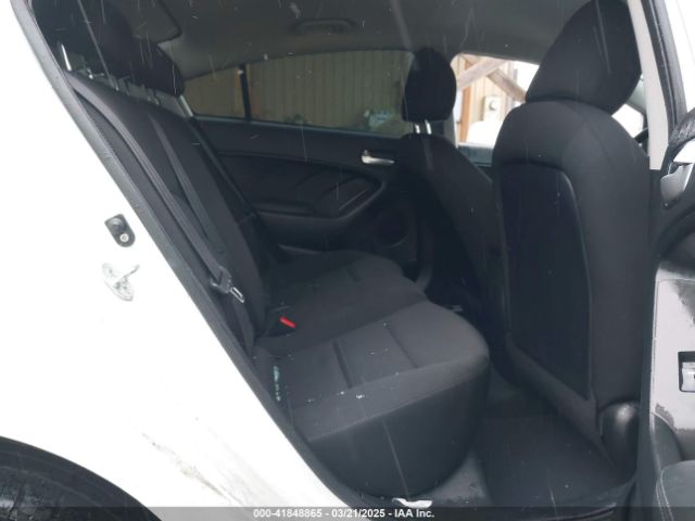 3KPFK4A70JE245753 KIA FORTE LX