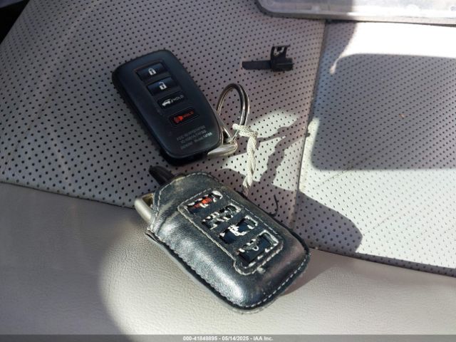 2T2ZZMCAXHC061040 Lexus RX 350