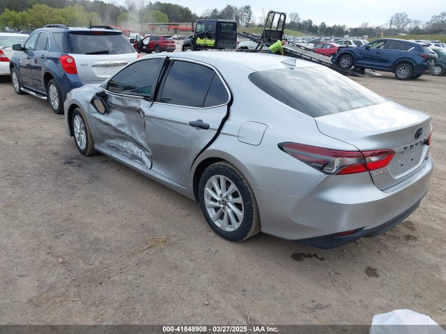 4T1C11AK7NU664517 Toyota CAMRY LE