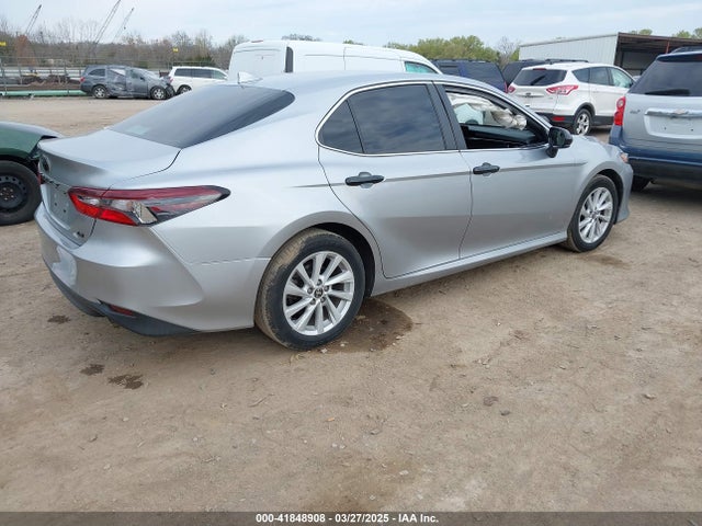 4T1C11AK7NU664517 Toyota CAMRY LE