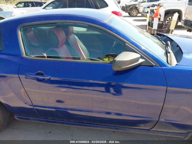 1ZVBP8AM8E5318735 Ford Mustang V6