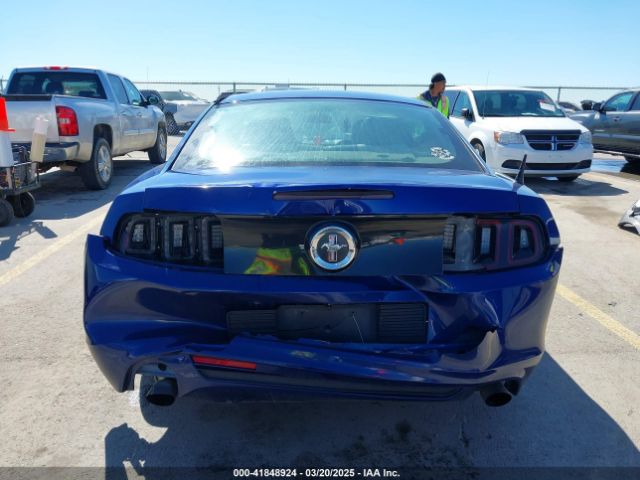 1ZVBP8AM8E5318735 Ford Mustang V6