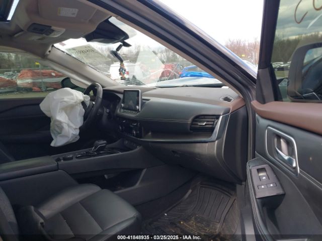 2021 NISSAN ROGUE 5N1AT3BB1MC686318 Photo 4
