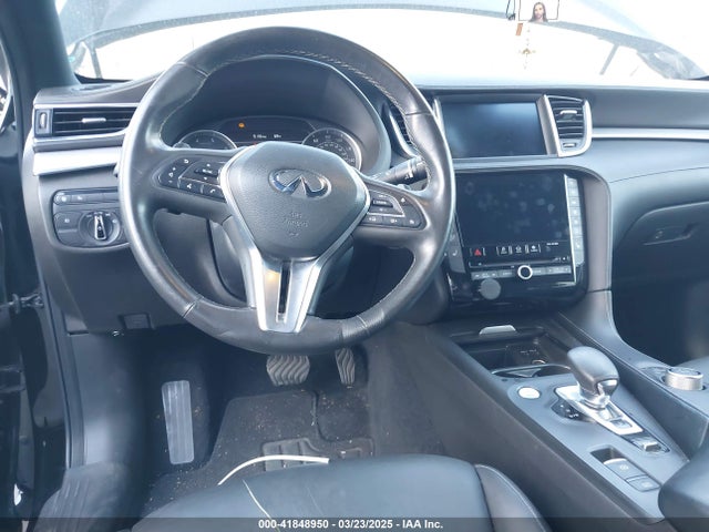 3PCAJ5M10LF116144 Infiniti Qx50 Essential