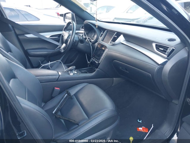 3PCAJ5M10LF116144 Infiniti Qx50 Essential