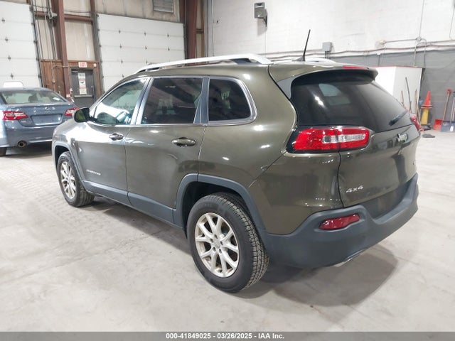 1C4PJMCSXGW104146 Jeep Cherokee Latitude