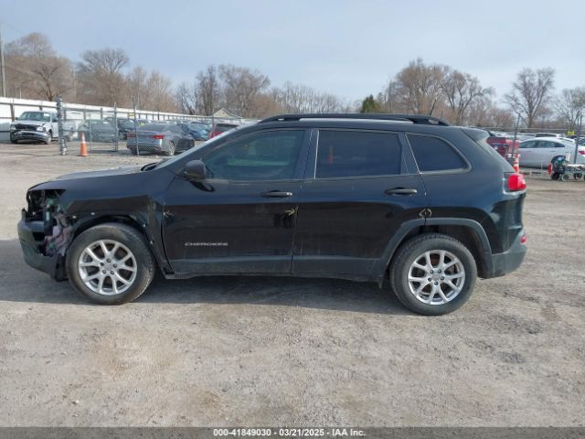 1C4PJLAB7HW669467 Jeep Cherokee