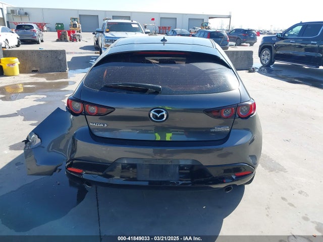 JM1BPAMM8K1120231 Mazda Mazda3 Preferred Package